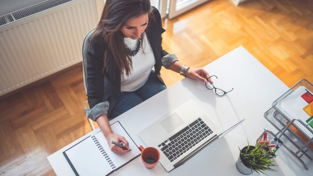 ¡Comienza tu negocio digital y decídete a emprender como Asistente Virtual!