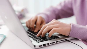 Contenido evergreen estrategia para generar tráfico constante en marketing digital